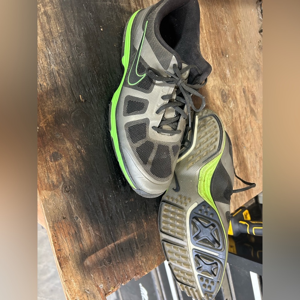 Nike Gray and Green Athletic Performance Shoes